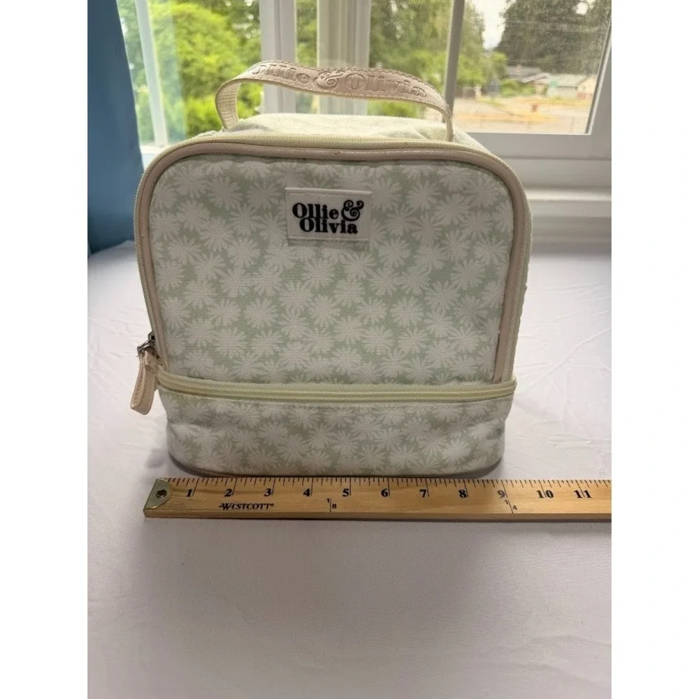 Ollie & Olivia - Lunch bag with ice pack compartment perfect for work or school